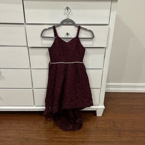 Rare edition kids size 8. Color Maroon.